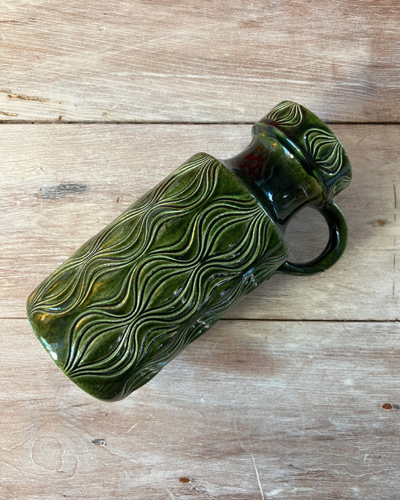 Carafe motif ondulé